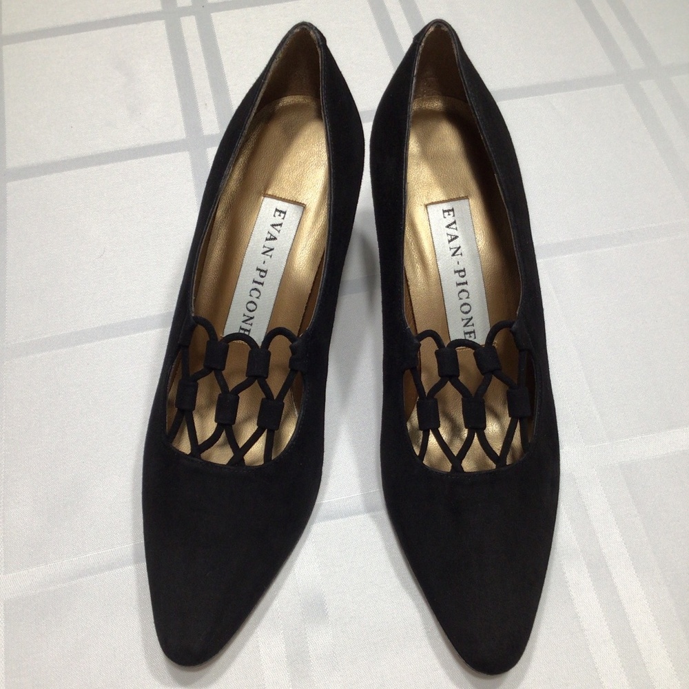 Evan-Picone Black suede pumps